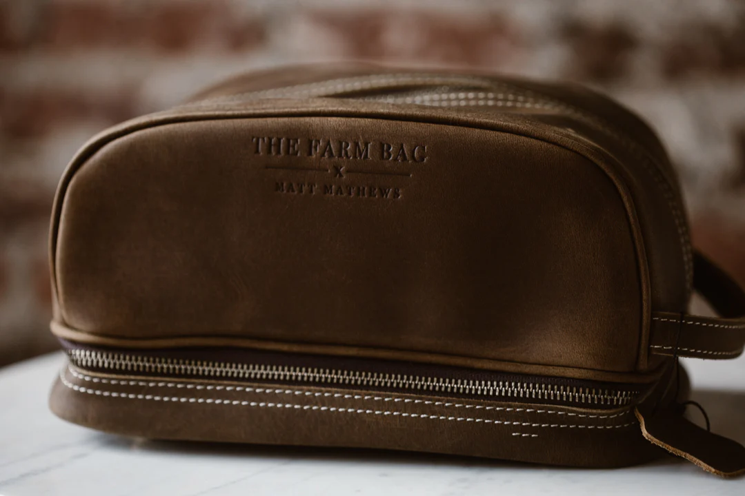 Leather Toiletry Bag - Image 5