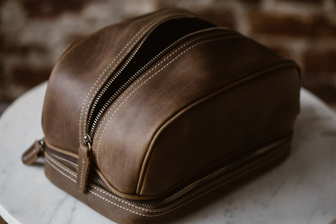 Leather Toiletry Bag - Image 6