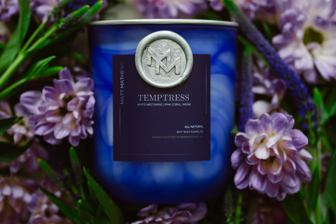 Temptress Luxe Candle - Image 4